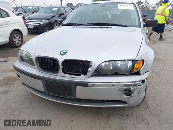 2004 BMW 3 Series 325i with VIN WBAAZ33464KP85402, listed as a IAAI auction lot 42643413 with 48,706 mi miles and . Bid and sale history available at DreamBid. Image 6.