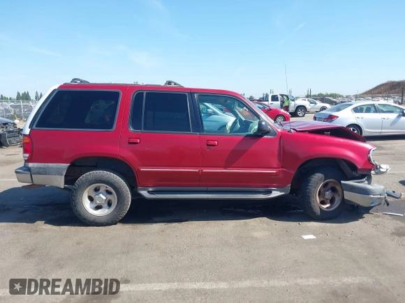 2001 Ford Explorer XLT z VIN 1FMDU73E51ZA06701, wystawiony jako IAAI lot #42379931 z przebiegiem 211 904 mil mil oraz . Historia ofert i sprzedaży dostępna na DreamBid. Obrazek 14.