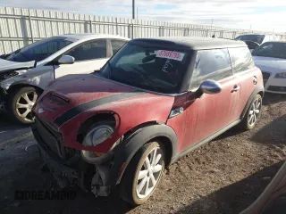 2008 MINI Hardtop S with VIN WMWMF73578TT88528, listed as a Copart auction lot 87689795 with 136,640 mi miles and Salvage Title. Bid and sale history available at DreamBid. Image 1.
