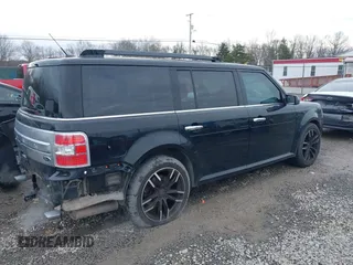 2018 Ford Flex Limited with VIN 2FMGK5D88JBA13404, listed as a IAAI auction lot 41142968 with 145,862 mi miles. Bid and sale history available at carsss.com. Image 4.