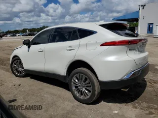 2022 Toyota Venza LE with VIN JTEAAAAH8NJ100095, listed as a Copart auction lot 70317423 with 8,053 mi miles. Bid and sale history available at carsss.com. Image 2.