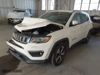 2019 Jeep Compass Latitude with VIN 3C4NJCBB9KT654889, listed as a IAAI auction lot 41406193 with 151,958 mi miles. Bid and sale history available at carsss.com. Image 17.