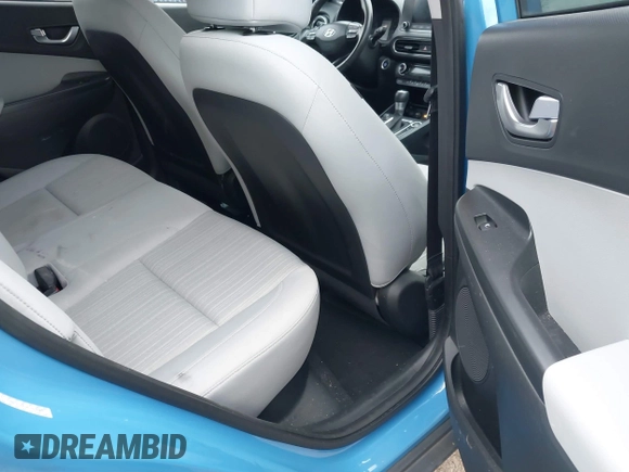 2022 Hyundai Kona SEL with VIN KM8K3CAB1NU762587, listed as a IAAI auction lot 38428363 with 60,115 mi miles and . Bid and sale history available at DreamBid. Image 8.