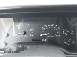 2000 Jeep Cherokee z VIN 1J4FF48S1YL200458, wystawiony jako IAAI lot #42239282 z przebiegiem Nie podano mil oraz . Historia ofert i sprzedaży dostępna na DreamBid. Obrazek 7.