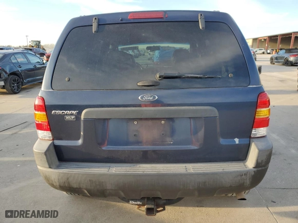 2004 Ford Escape XLT with VIN 1FMYU03134KB25107, listed as a Copart auction lot 88795295 with 231,596 mi miles and Salvage Title. Bid and sale history available at carsss.com. Image 6.