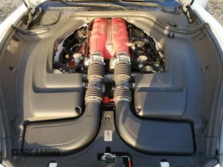 2012 Ferrari California z VIN ZFF65TJA9C0186664, wystawiony jako Copart lot #87967125 z przebiegiem Nie podano mil oraz Szkoda całkowita • Salvage title. Historia ofert i sprzedaży dostępna na DreamBid. Obrazek 11.