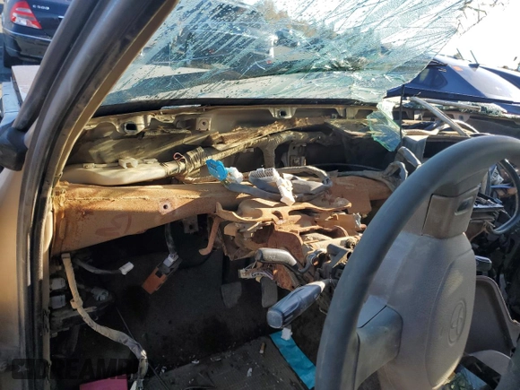 1993 Toyota T100 z VIN JT4VD20C5P0005978, wystawiony jako Copart lot #80282574 z przebiegiem Nie podano mil oraz Szkoda całkowita • Salvage title. Historia ofert i sprzedaży dostępna na DreamBid. Obrazek 9.