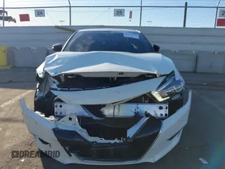 2017 Nissan Maxima SV with VIN 1N4AA6AP4HC399690, listed as a IAAI auction lot 41325776 with 82,468 mi miles and . Bid and sale history available at DreamBid. Image 6.