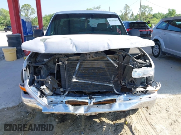 2002 Chevrolet Silverado 1500 Commercial with VIN 1GCEC14W42Z159104, listed as a IAAI auction lot 42183857 with 257,956 mi miles and . Bid and sale history available at DreamBid. Image 6.
