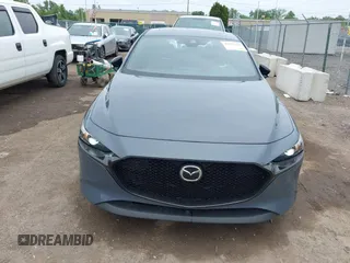 2023 Mazda 3 S Preferred z VIN JM1BPALM9P1623663, wystawiony jako IAAI lot #42341379 z przebiegiem 31 848 mil mil oraz . Historia ofert i sprzedaży dostępna na DreamBid. Obrazek 13.