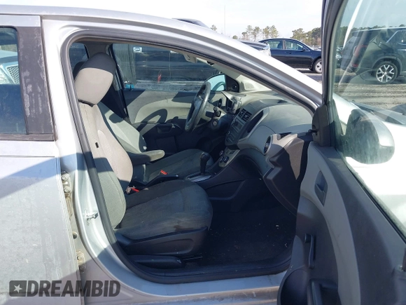 2015 Chevrolet Sonic LS with VIN 1G1JA6SH9F4128237, listed as a IAAI auction lot 41383896 with 215,524 mi miles and . Bid and sale history available at DreamBid. Image 5.
