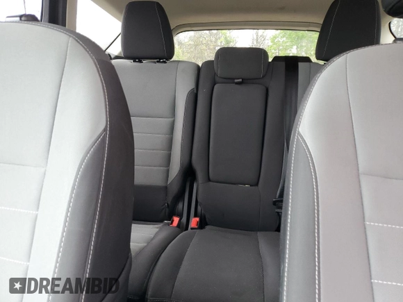 2016 Ford Escape SE z VIN 1FMCU9G97GUC12743, wystawiony jako Copart lot #56578935 z przebiegiem 150 574 mil mil oraz Tytuł czysty. Historia ofert i sprzedaży dostępna na DreamBid. Obrazek 10.