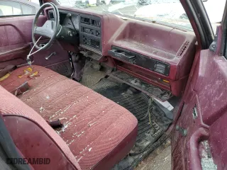 1989 Dodge Dakota "S" with VIN 1B7GL26X9KS129335, listed as a Copart auction lot 82744003 with 174,152 mi miles and Salvage Title. Bid and sale history available at carsss.com. Image 8.