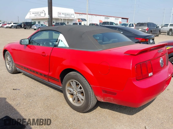 2005 Ford Mustang Deluxe with VIN 1ZVFT84N055191982, listed as a IAAI auction lot 41928428 with 94,495 mi miles. Bid and sale history available at carsss.com. Image 3.