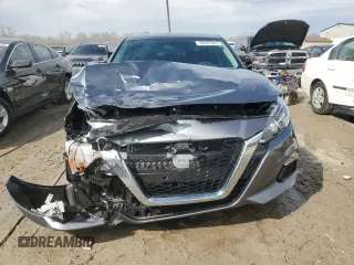2020 Nissan Altima 2.5 S with VIN 1N4BL4BV1LC119118, listed as a Copart auction lot 46357325 with 83,844 mi miles and Salvage Title. Bid and sale history available at carsss.com. Image 5.