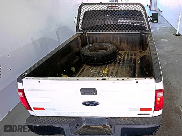 2013 Ford F-250 XL with VIN 1FT7X2B65DEB05150, listed as a IAAI auction lot 42832842 with 271,344 mi miles and . Bid and sale history available at DreamBid. Image 3.