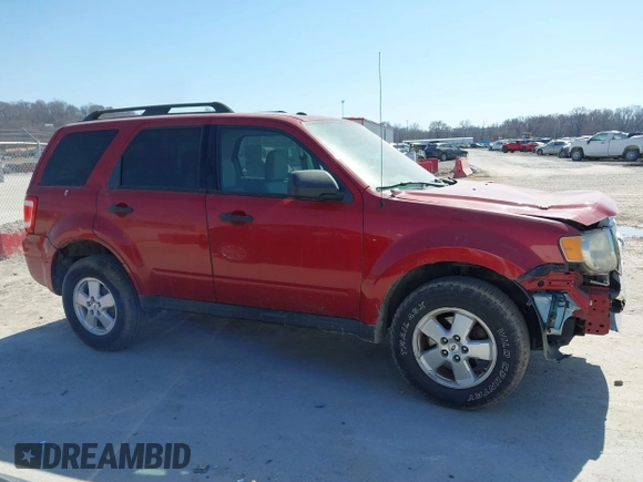 2011 Ford Escape XLT with VIN 1FMCU0D70BKC18662, listed as a IAAI auction lot 41769355 with 173,040 mi miles. Bid and sale history available at carsss.com. Image 13.
