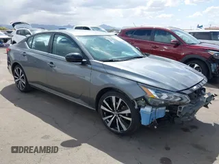 2021 Nissan Altima 2.5 SR with VIN 1N4BL4CV5MN305099, listed as a IAAI auction lot 41669894 with 97,251 mi miles. Bid and sale history available at carsss.com. Image 1.
