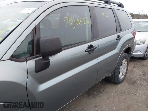 2008 Mitsubishi Endeavor LS with VIN 4A4MN21S98E041104, listed as a IAAI auction lot 41927586 with 999,999 mi miles. Bid and sale history available at carsss.com. Image 6.
