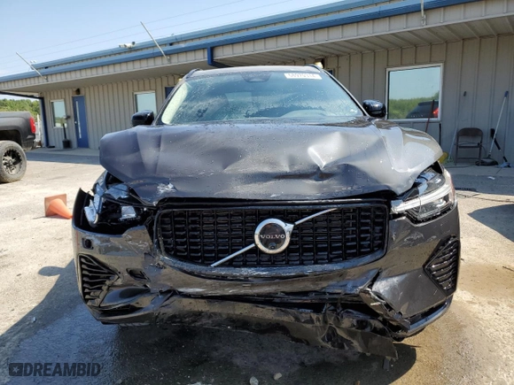 2024 Volvo XC60 Recharge Plug-In Hybrid Plus Dark Theme with VIN YV4H60DLXR1872034, listed as a Copart auction lot 68970314 with 6,986 mi miles and Salvage Title. Bid and sale history available at carsss.com. Image 5.