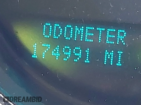 2010 Chevrolet Silverado 1500 LT with VIN 1GCSCSE00AZ153124, listed as a IAAI auction lot 41307647 with 174,991 mi miles and . Bid and sale history available at DreamBid. Image 16.