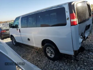 2009 Chevrolet Express Passenger with VIN 1GAHG35K091166089, listed as a Copart auction lot 76703124 with 184,354 mi miles and Clean title. Bid and sale history available at DreamBid. Image 2.