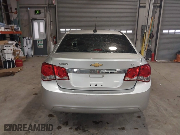 2015 Chevrolet Cruze LT with VIN 1G1PC5SB4F7132513, listed as a IAAI auction lot 41883088 with 131,185 mi miles and . Bid and sale history available at DreamBid. Image 17.