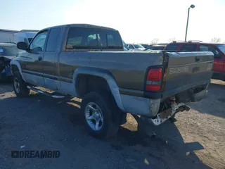 2000 Dodge 1500 with VIN 3B7HF13Z3YG150676, listed as a IAAI auction lot 41951461 with 184,061 mi miles and . Bid and sale history available at DreamBid. Image 3.