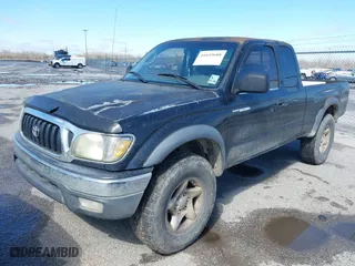 2004 Toyota Tacoma with VIN 5TEWN72NX4Z400831, listed as a IAAI auction lot 41639688 with 319,420 mi miles. Bid and sale history available at carsss.com. Image 17.