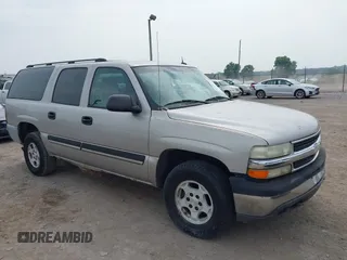 2005 Chevrolet Suburban Z71 z VIN 3GNFK16Z15G178686, wystawiony jako IAAI lot #42437360 z przebiegiem 262 094 mil mil oraz . Historia ofert i sprzedaży dostępna na DreamBid. Obrazek 1.