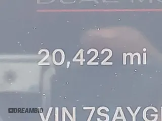 2023 Tesla Model Y Performance z VIN 7SAYGDEF1PF925274, wystawiony jako IAAI lot #42078813 z przebiegiem 20 422 mil mil oraz . Historia ofert i sprzedaży dostępna na DreamBid. Obrazek 14.