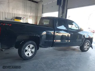 2018 Chevrolet Silverado 1500 LT with VIN 1GCVKREH1JZ193520, listed as a IAAI auction lot 41343297 with 208,636 mi miles. Bid and sale history available at carsss.com. Image 12.