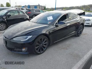2017 Tesla Model S 100D with VIN 5YJSA1E28HF188981, listed as a IAAI auction lot 42010115 with 76,327 mi miles and . Bid and sale history available at DreamBid. Image 19.