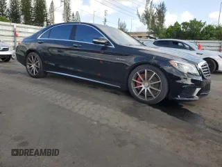 2015 Mercedes-Benz S 63 AMG z VIN WDDUG7JB1FA126253, wystawiony jako Copart lot #57469775 z przebiegiem 58 632 mil mil oraz Szkody całkowita. Historia ofert i sprzedaży dostępna na DreamBid. Obrazek 4.