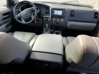 2019 Toyota Sequoia Limited with VIN 5TDJY5G18KS172799, listed as a Copart auction lot 47751605 with 29,122 mi miles and Salvage Title. Bid and sale history available at carsss.com. Image 8.