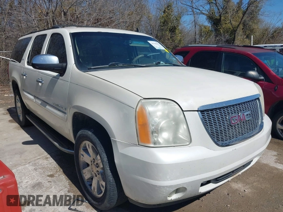 2008 GMC Yukon XL SLT 4SB with VIN 1GKFC16098R204547, listed as a IAAI auction lot 41705893 with 327,803 mi miles and . Bid and sale history available at carsss.com. Image 1.