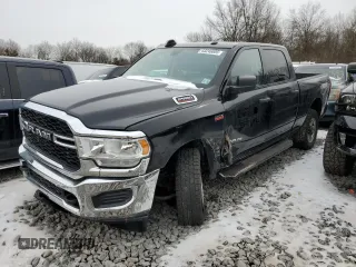 2019 Ram 2500 Tradesman with VIN 3C6UR5CJ0KG633225, listed as a Copart auction lot 43246005 with 118,000 mi miles and Salvage Title. Bid and sale history available at carsss.com. Image 1.