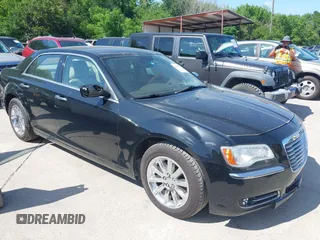2013 Chrysler 300 with VIN 2C3CCAET5DH650221, listed as a IAAI auction lot 42071848 with 1 mi miles. Bid and sale history available at carsss.com. Image 1.