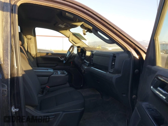 2022 Chevrolet Silverado 1500 LT with VIN 3GCUDDED3NG537831, listed as a IAAI auction lot 41433810 with 113,115 mi miles and . Bid and sale history available at DreamBid. Image 5.