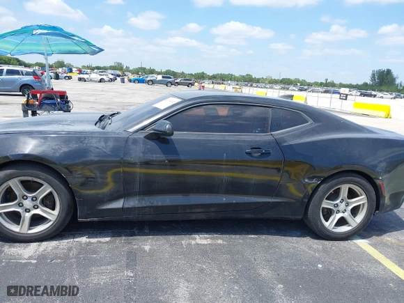 2016 Chevrolet Camaro 1LT with VIN 1G1FB1RS7G0141231, listed as a IAAI auction lot 42116092 with 127,383 mi miles. Bid and sale history available at carsss.com. Image 6.