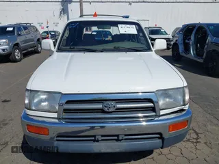 1998 Toyota 4Runner SR5 с VIN JT3GN86R5W0057330, выставлен на аукционе IAAI как лот 41970134 с пробегом 252 753 миль миль и . История ставок и продаж доступна на DreamBid. Изображение 12.