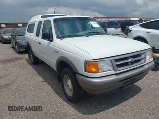 1997 Ford Ranger XL z VIN 1FTCR15U9VPB47954, wystawiony jako IAAI lot #42438818 z przebiegiem 348 802 mil mil oraz . Historia ofert i sprzedaży dostępna na DreamBid. Obrazek 1.