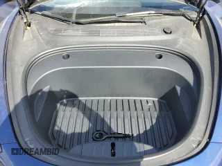 2023 Tesla Model 3 z VIN 5YJ3E1EA3PF685323, wystawiony jako Copart lot #53153905 z przebiegiem 23 242 mil mil oraz Szkoda całkowita • Salvage title. Historia ofert i sprzedaży dostępna na DreamBid. Obrazek 12.