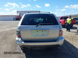 2005 Acura MDX Touring with VIN 2HNYD18945H517671, listed as a IAAI auction lot 41889240 with 275,116 mi miles. Bid and sale history available at carsss.com. Image 16.