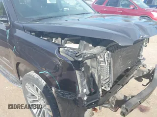 2017 GMC Yukon XL Denali with VIN 1GKS2HKJ5HR369939, listed as a IAAI auction lot 41446415 with 159,056 mi miles. Bid and sale history available at carsss.com. Image 17.