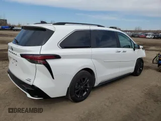 2024 Toyota Sienna LE with VIN 5TDGSKFCXRS119660, listed as a Copart auction lot 48903225 with 11,645 mi miles and Salvage Title. Bid and sale history available at carsss.com. Image 3.