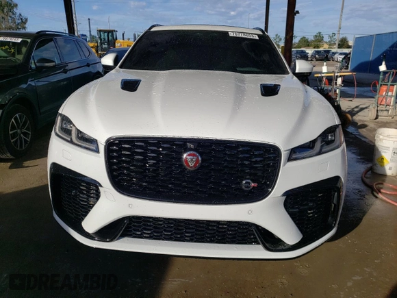 2022 Jaguar F-Pace SVR with VIN SADCZ2EEXNA694138, listed as a Copart auction lot 76778653 with 38,121 mi miles and . Bid and sale history available at DreamBid. Image 5.