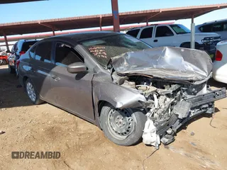 2019 Nissan Sentra S z VIN 3N1AB7AP2KY333766, wystawiony jako IAAI lot #41593714 z przebiegiem 79 811 mil mil oraz . Historia ofert i sprzedaży dostępna na DreamBid. Obrazek 1.