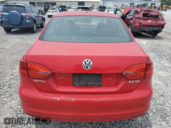 2013 Volkswagen Jetta SE z VIN 3VWDP7AJ1DM216131, wystawiony jako Copart lot #57612145 z przebiegiem 124 220 mil mil oraz Szkoda całkowita • Salvage title. Historia ofert i sprzedaży dostępna na DreamBid. Obrazek 6.