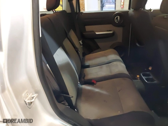 2007 Dodge Nitro SLT with VIN 1D8GU58K97W616455, listed as a IAAI auction lot 41229813 with 199,421 mi miles. Bid and sale history available at carsss.com. Image 8.